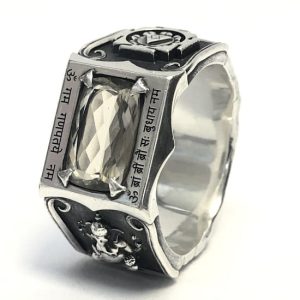Султанит в перстне 925